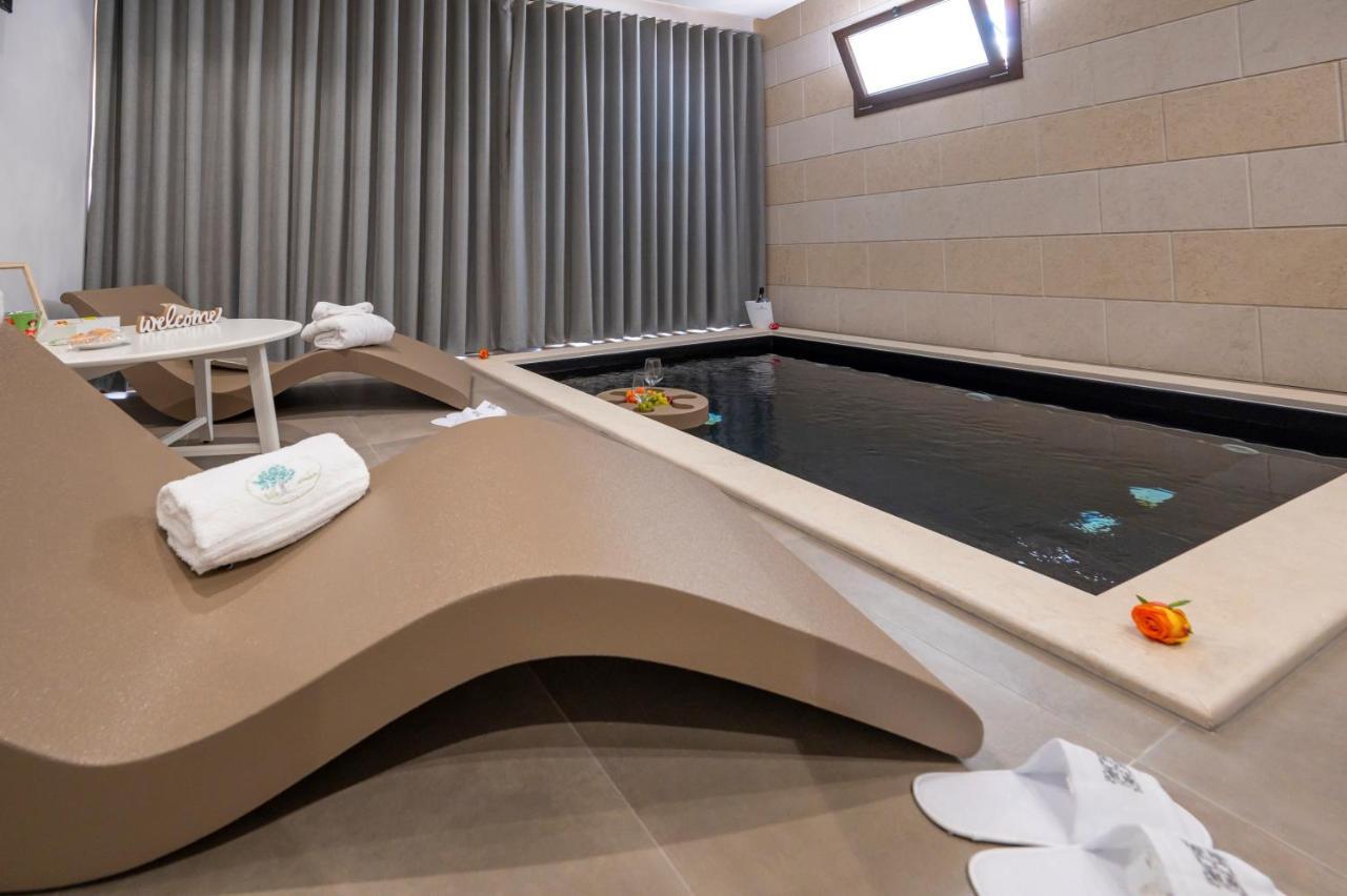 Villa Carmiano Luxury Bedrooms In Avola In The Province Of Syracuse With Spa And Swimming Pool And Wonderful Seaview エクステリア 写真