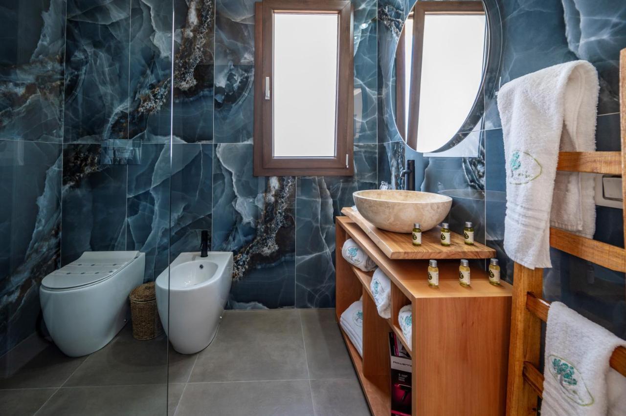 Villa Carmiano Luxury Bedrooms In Avola In The Province Of Syracuse With Spa And Swimming Pool And Wonderful Seaview エクステリア 写真
