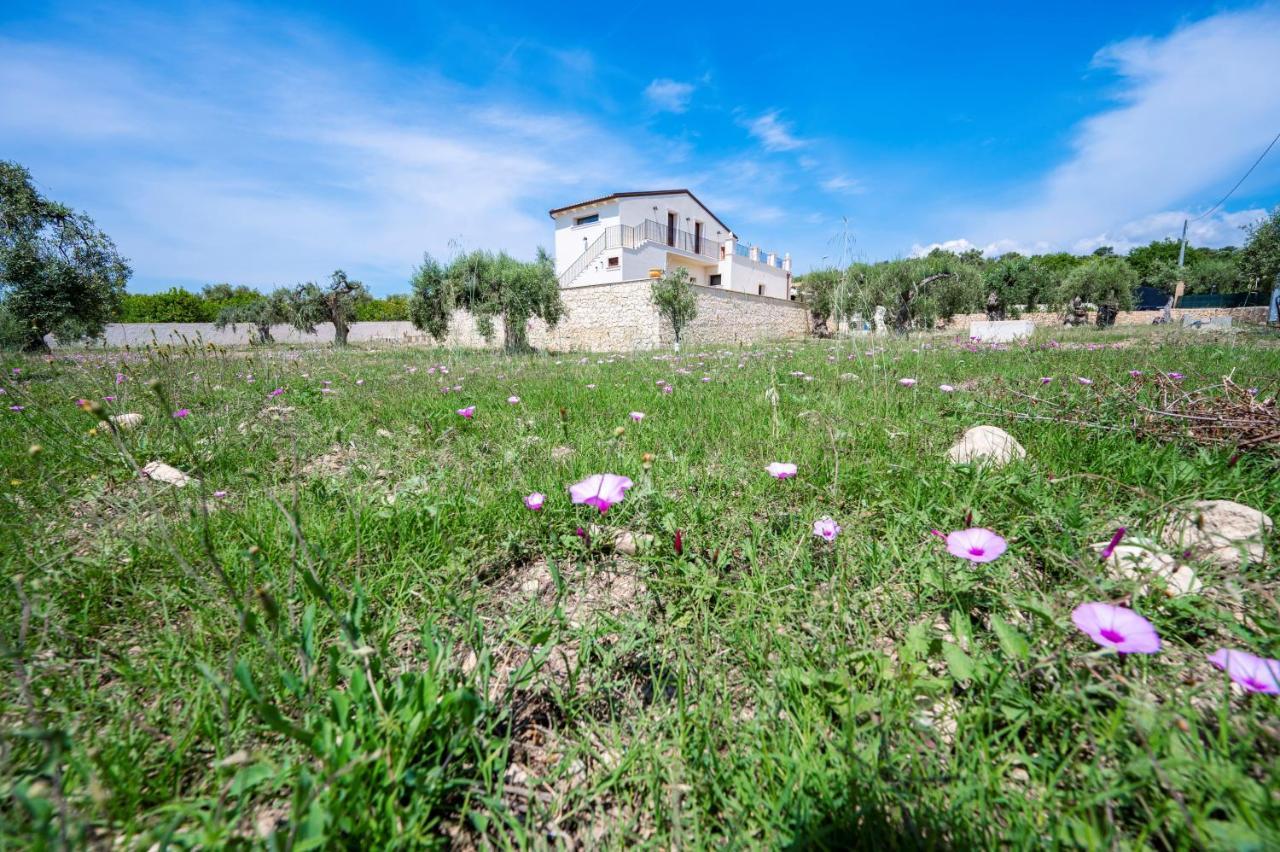 Villa Carmiano Luxury Bedrooms In Avola In The Province Of Syracuse With Spa And Swimming Pool And Wonderful Seaview エクステリア 写真