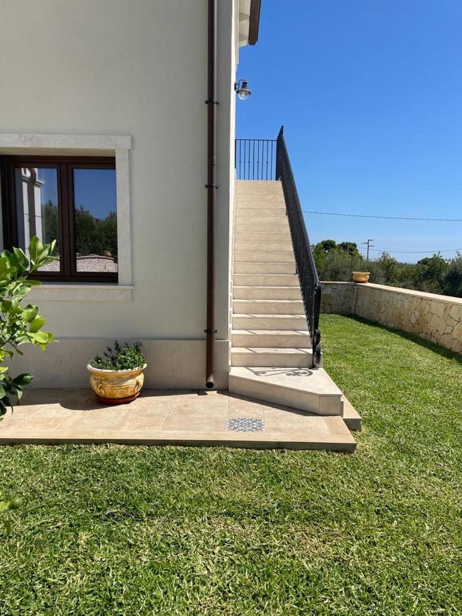 Villa Carmiano Luxury Bedrooms In Avola In The Province Of Syracuse With Spa And Swimming Pool And Wonderful Seaview エクステリア 写真